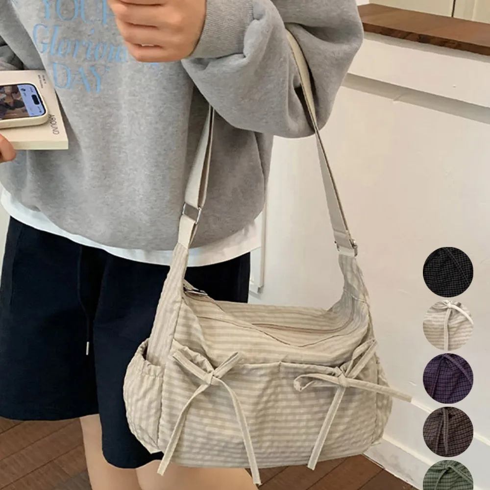 チェック柄ギャザーショルダー(ベージュ)着用・全体イメージ
