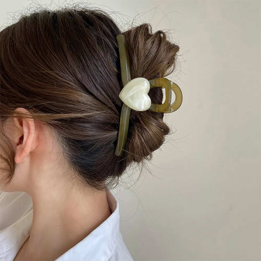 ハート付きヘアクリップ