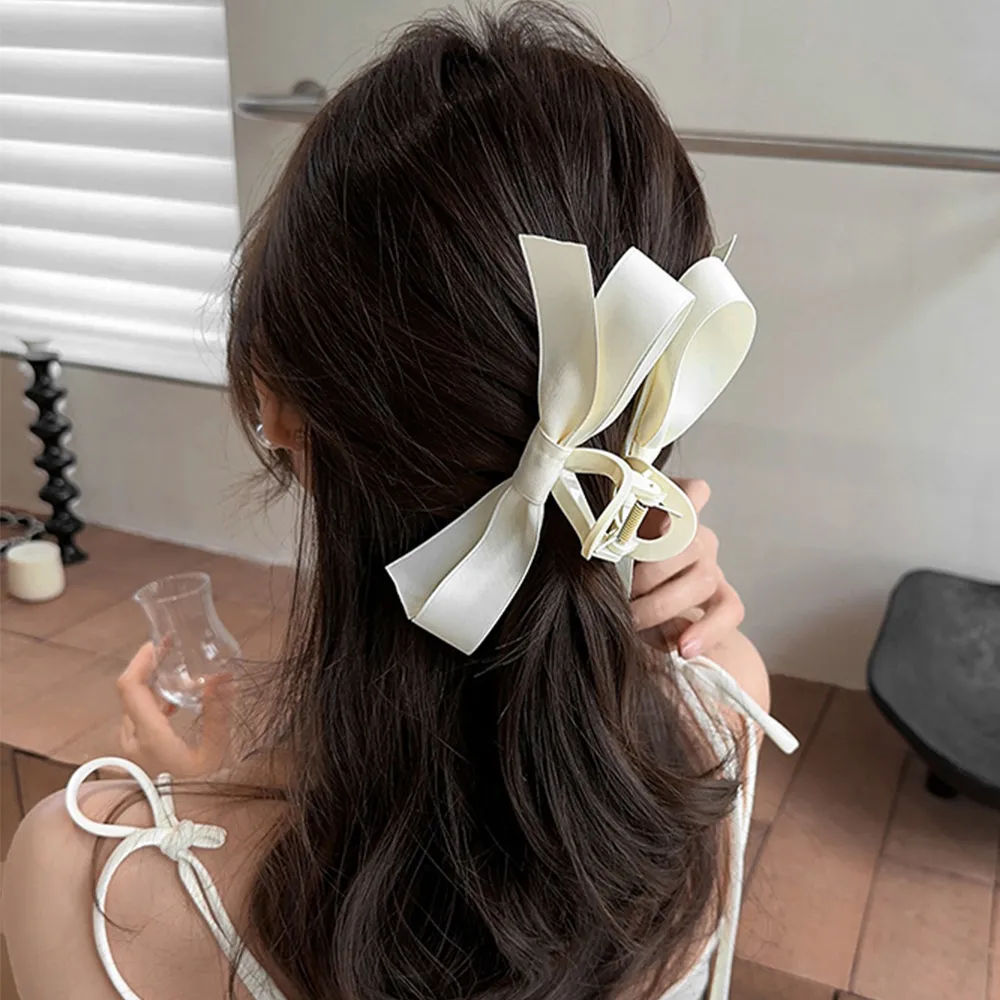 サテンリボンヘアクリップ